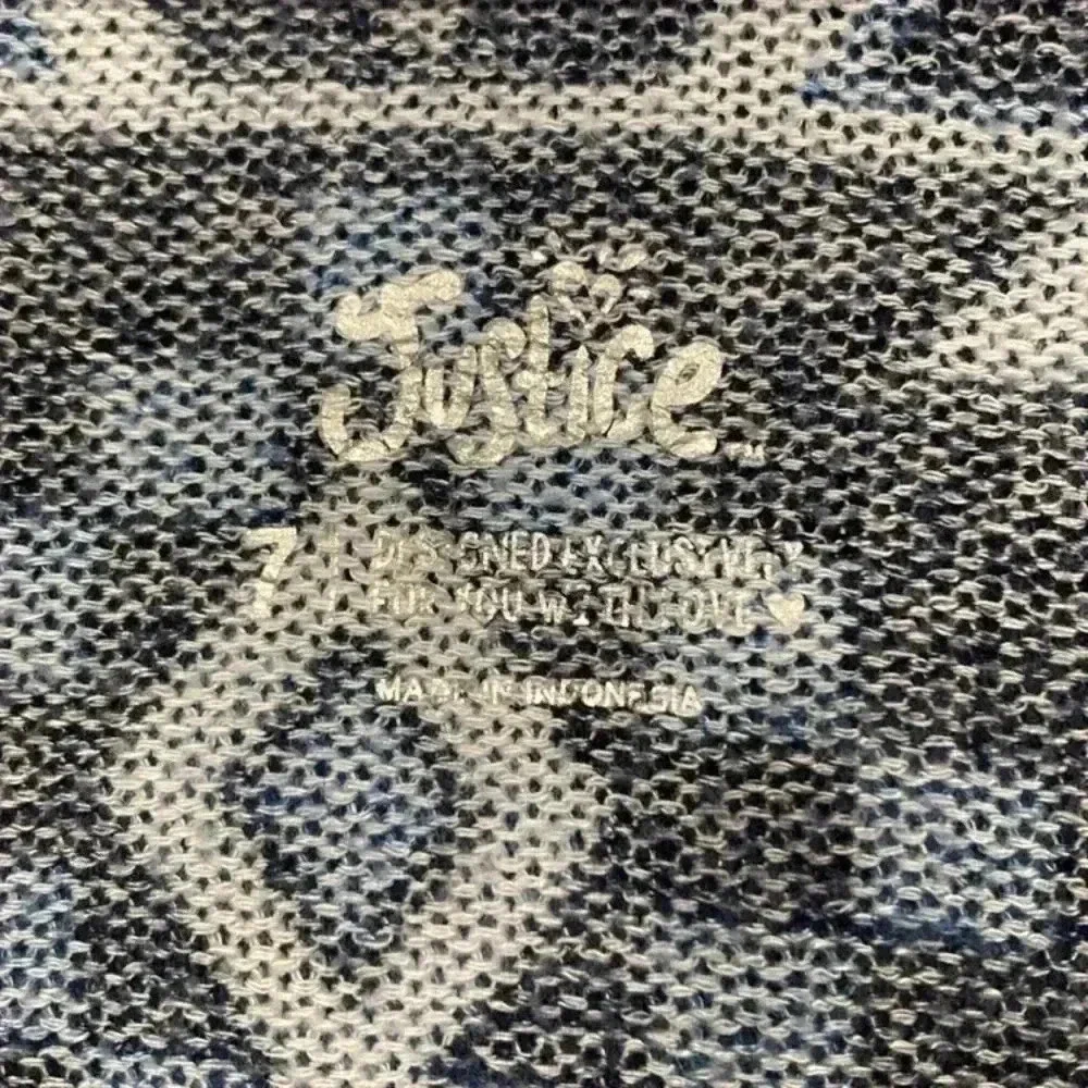 ⭐️ Kids justice blue sweater cardigan in size 7